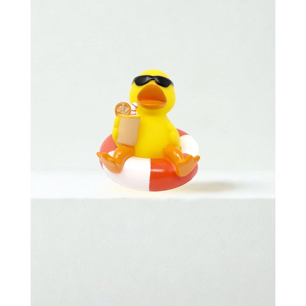 Badeente mit Schwimmring